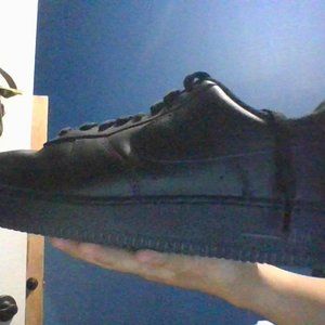 Size 8.5 Black Air Force 1's